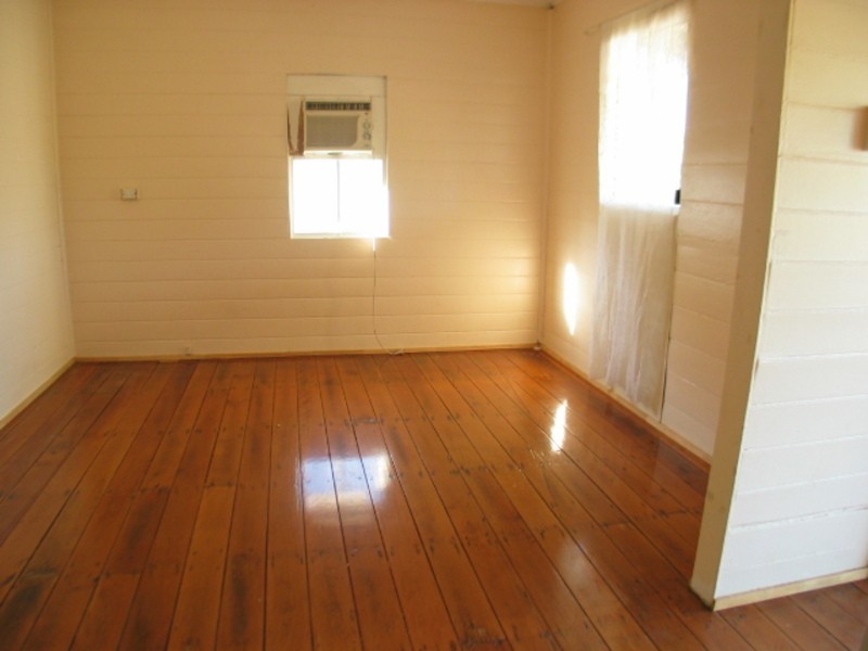 39 Gregory Street, Bowen QLD 4805