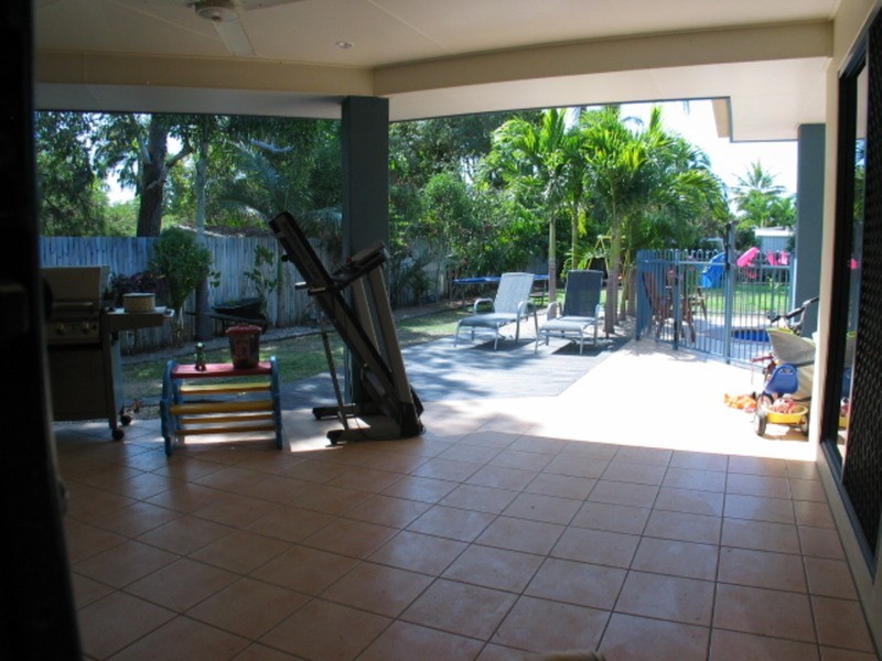 6 Verna Street, Bowen QLD 4805