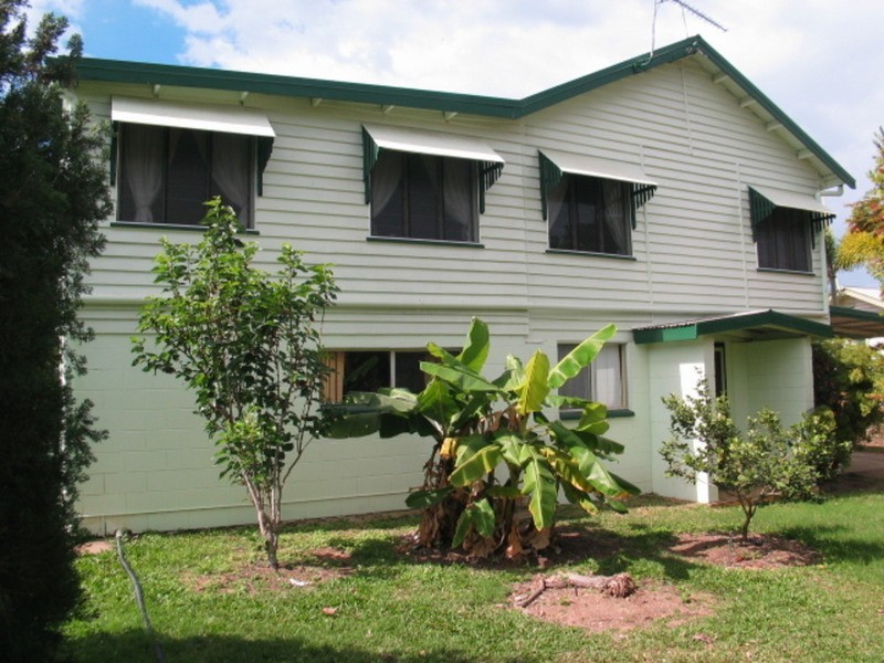 34 Pitcain Avenue, Brisk Bay QLD 4805