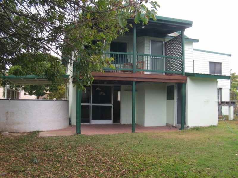 34 Pitcain Avenue, Brisk Bay QLD 4805