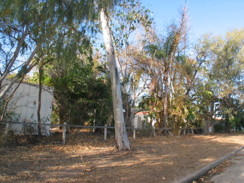 18 Russell Street, Bowen QLD 4805
