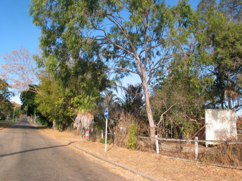 18 Russell Street, Bowen QLD 4805