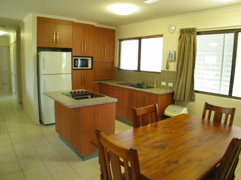 5 Scott Avenue, Bowen QLD 4805