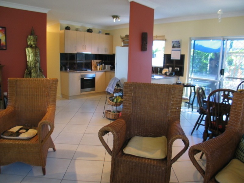 8 Rodney Street, Bowen QLD 4805