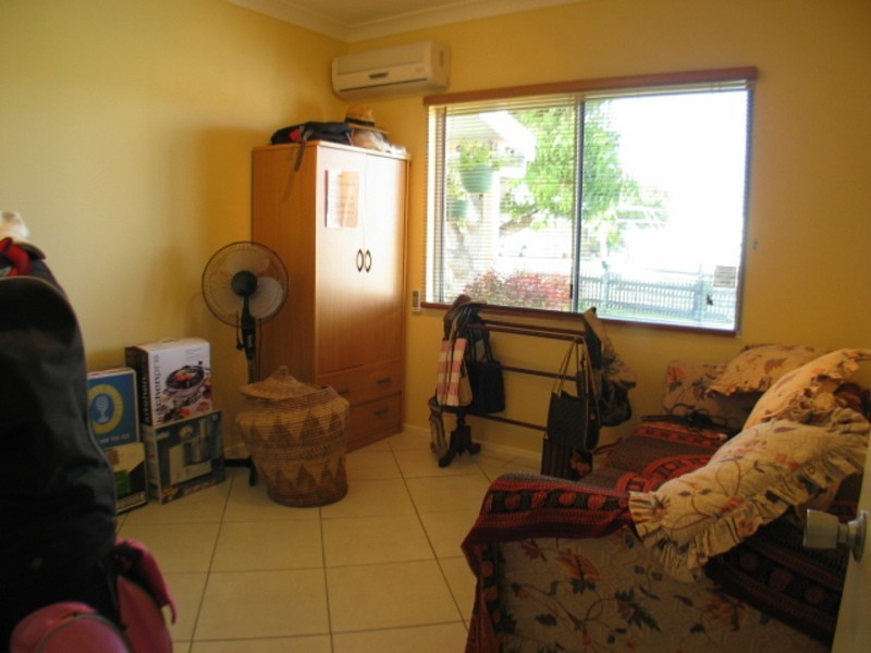 8 Rodney Street, Bowen QLD 4805