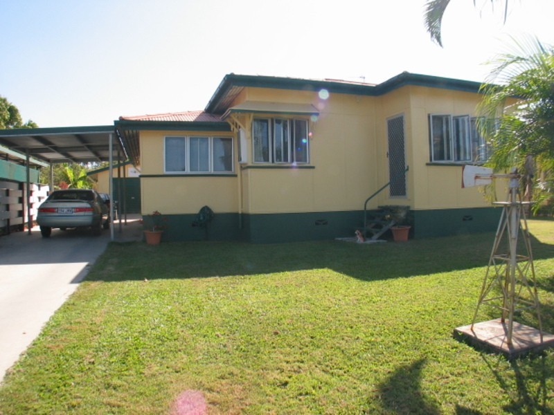 33 Gloucester Street, Bowen QLD 4805