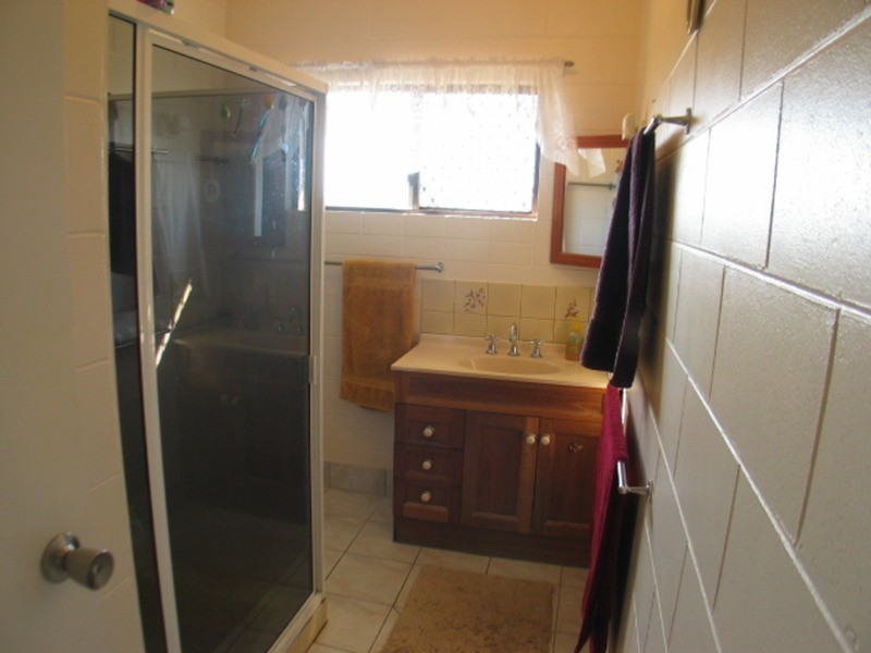 7 Bull Crescent, Bowen QLD 4805