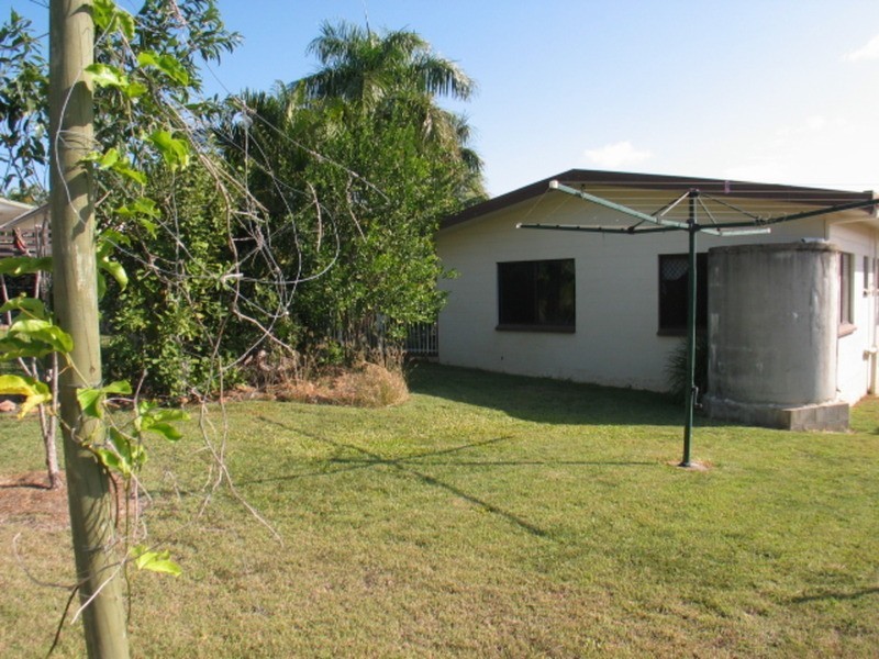7 Bull Crescent, Bowen QLD 4805
