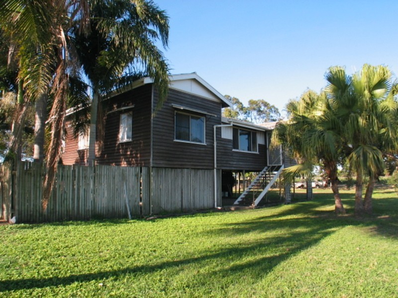 158 Flemington Road, Bowen QLD 4805