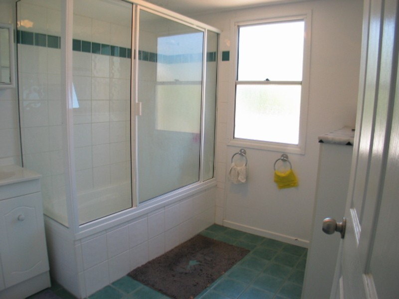 24 Sinclair Street, Bowen QLD 4805