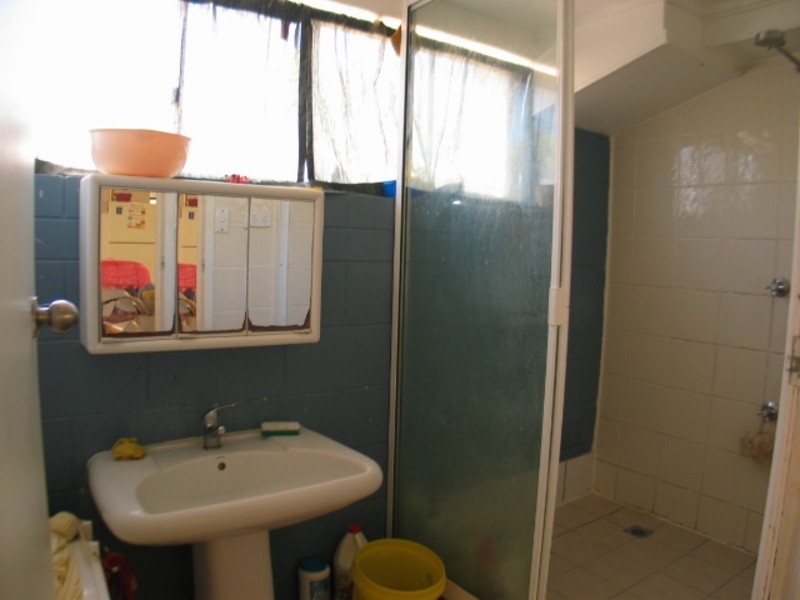 24 Sinclair Street, Bowen QLD 4805