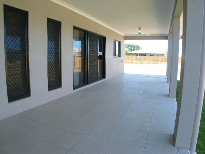 28 Skene Street, Bowen QLD 4805