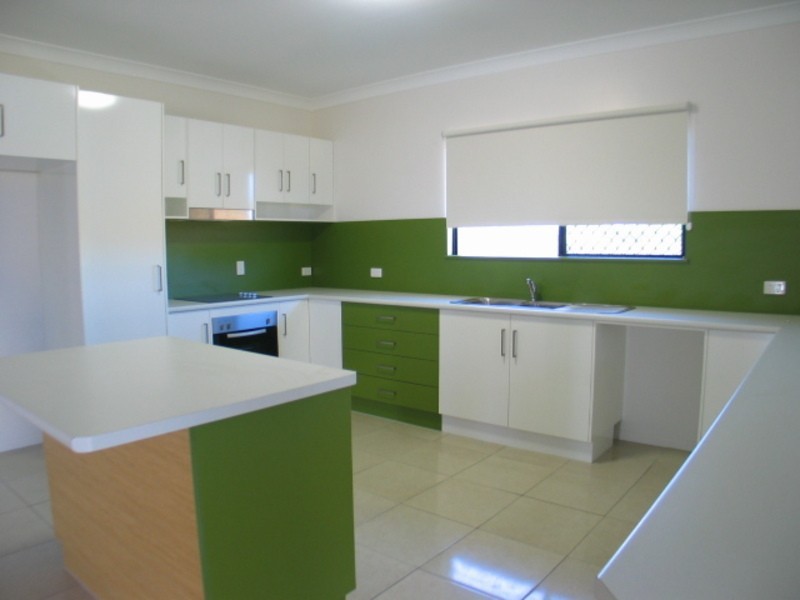 28 Skene Street, Bowen QLD 4805