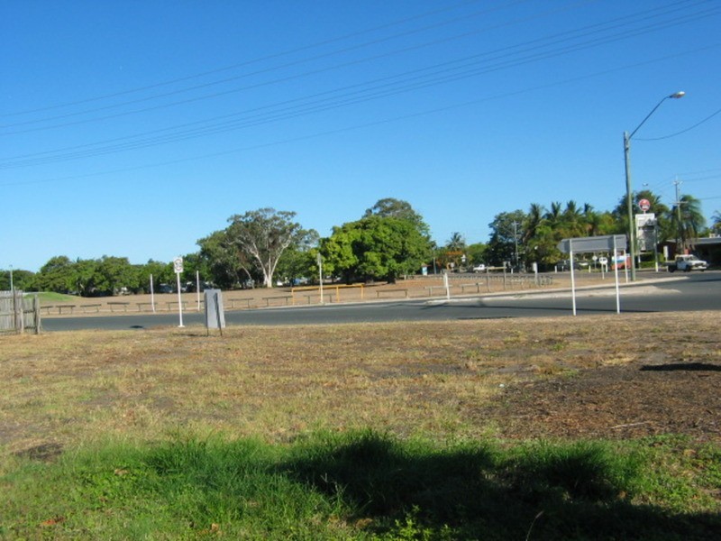 2 Tracey Street, Bowen QLD 4805