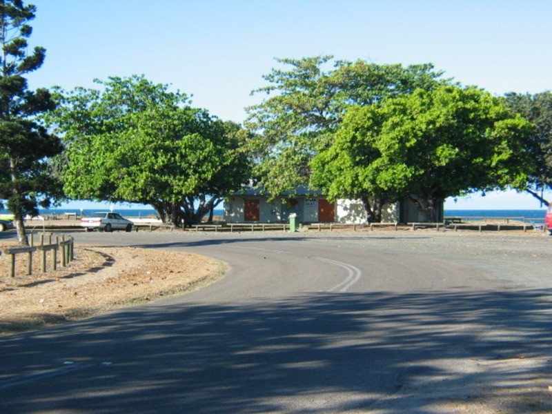 2 Tracey Street, Bowen QLD 4805