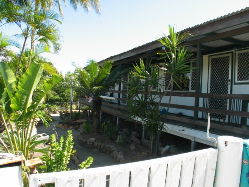 4 Poole Street, Bowen QLD 4805