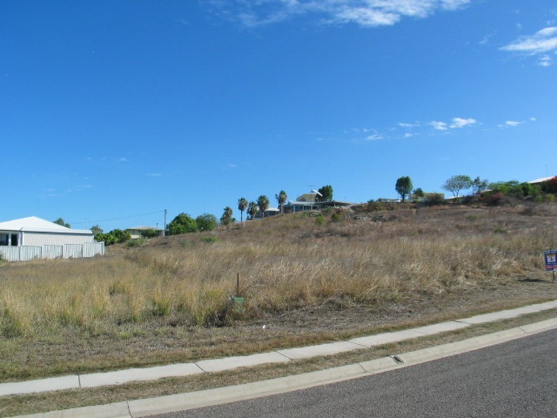 11 Daniel Street, Bowen QLD 4805
