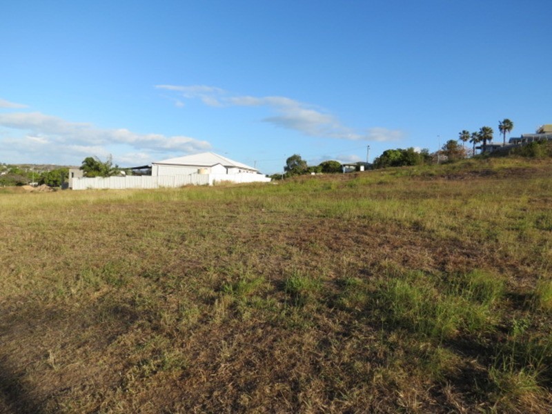 11 Daniel Street, Bowen QLD 4805