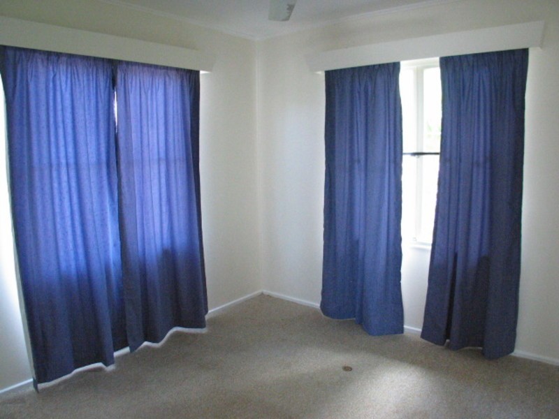 91 Queens Beach Esplanade, Bowen QLD 4805