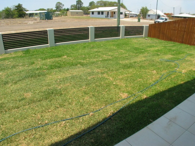 18 Mathews Street, Bowen QLD 4805