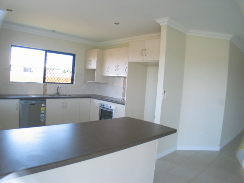 18 Mathews Street, Bowen QLD 4805