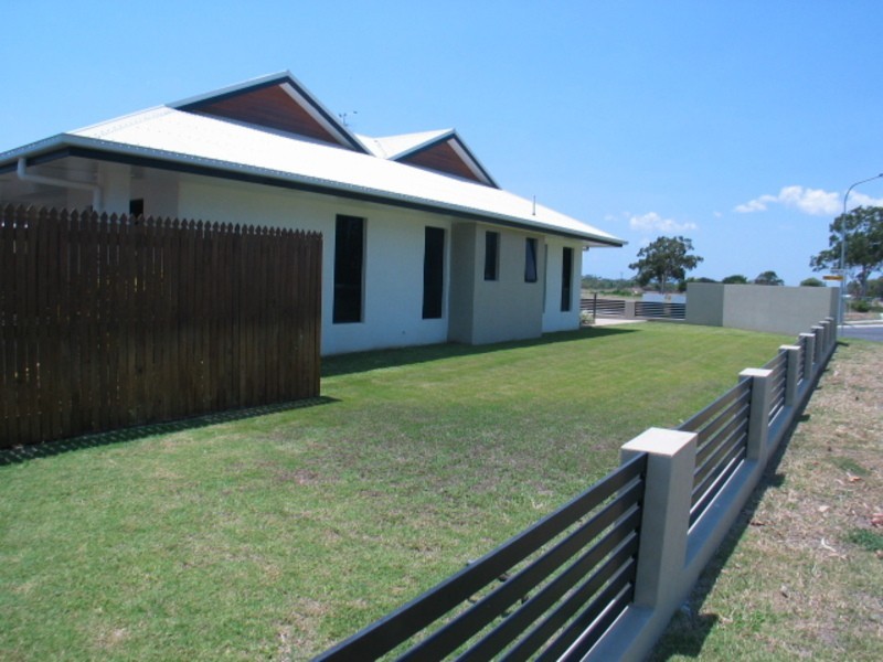 3/90 Mt Nutt Road, Bowen QLD 4805