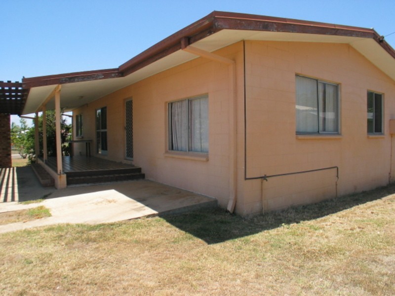 117 Queens Beach Esplanade, Bowen QLD 4805