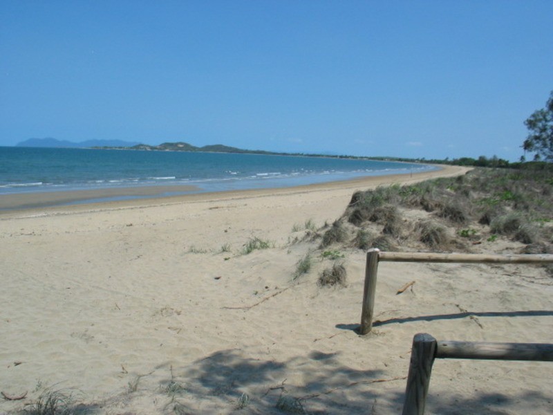 123 Queens Beach Esplanade, Bowen QLD 4805