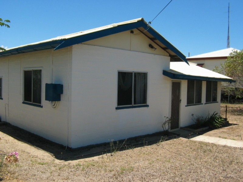 1 Belgravia Road, Bowen QLD 4805