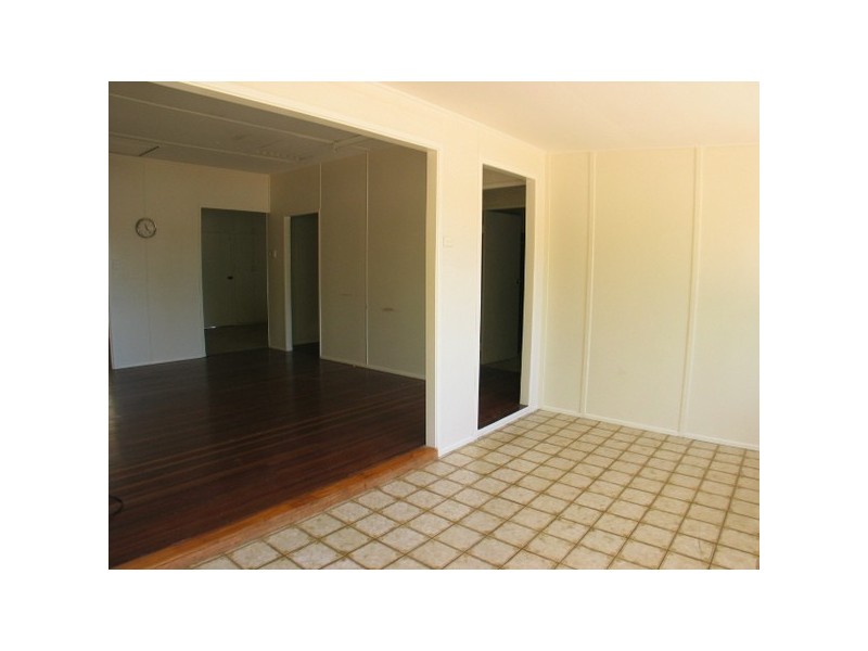 20 Murray Avenue, Bowen QLD 4805