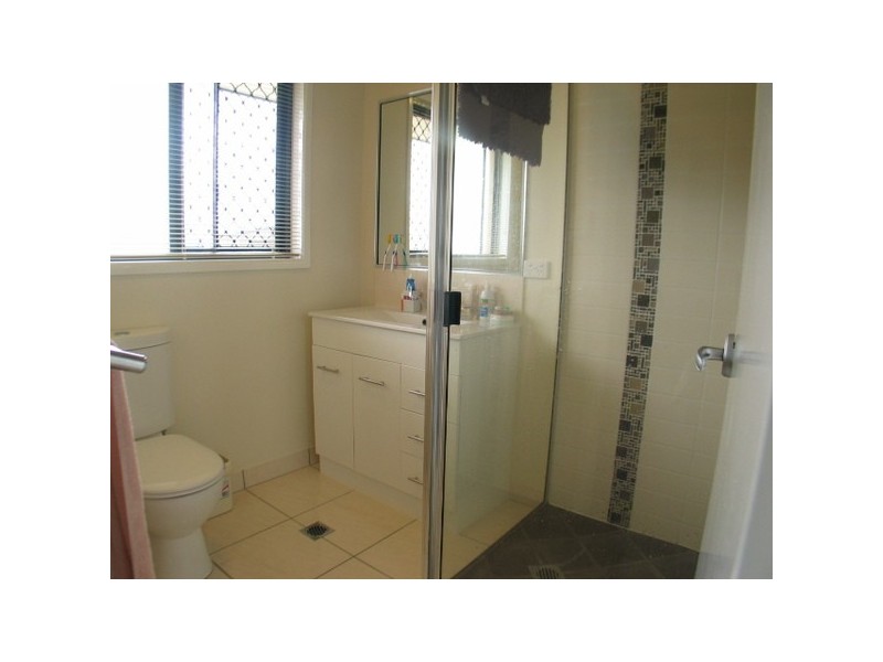 24 Matthews Street, Bowen QLD 4805