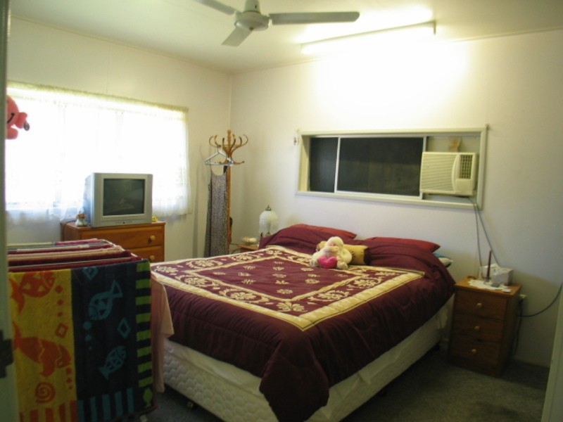 54 Don Street, Bowen QLD 4805