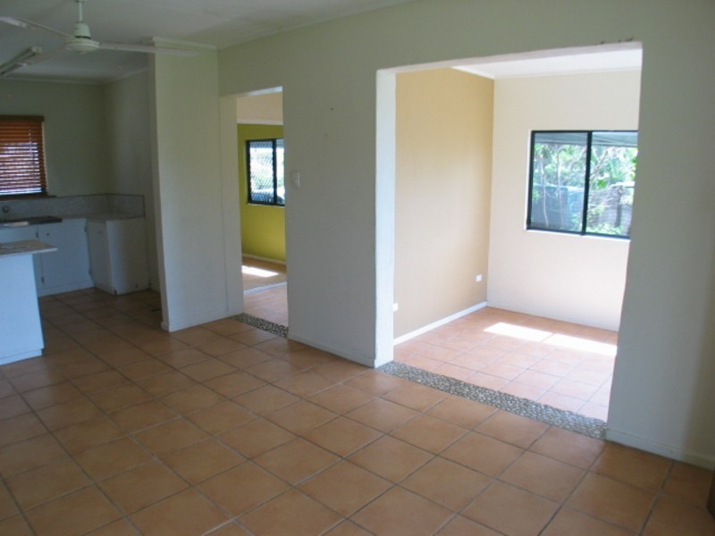 14 Rose Bay Road, Bowen QLD 4805