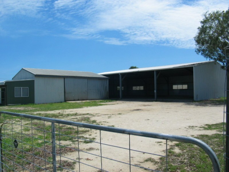 15 Mt Nutt Road, Bowen QLD 4805