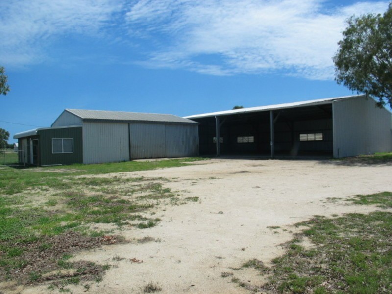 15 Mt Nutt Road, Bowen QLD 4805