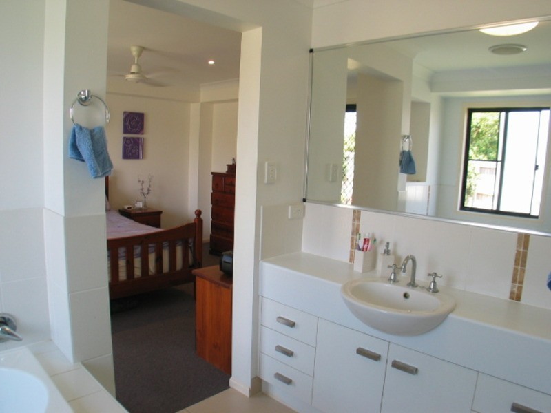 10 Summer Place, Bowen QLD 4805