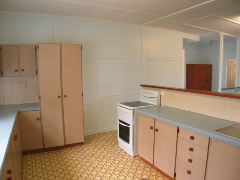 74 Tollington Road, Bowen QLD 4805