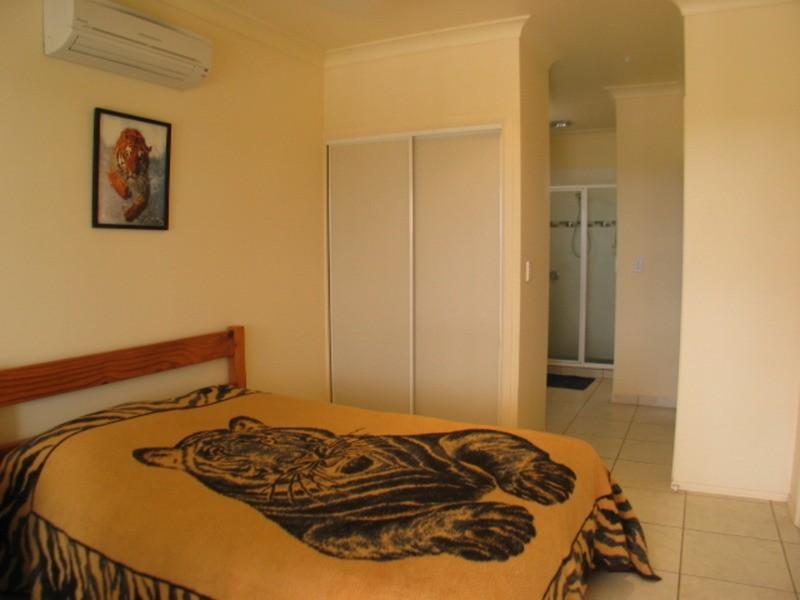 2/104 Dalrymple Street, Bowen QLD 4805
