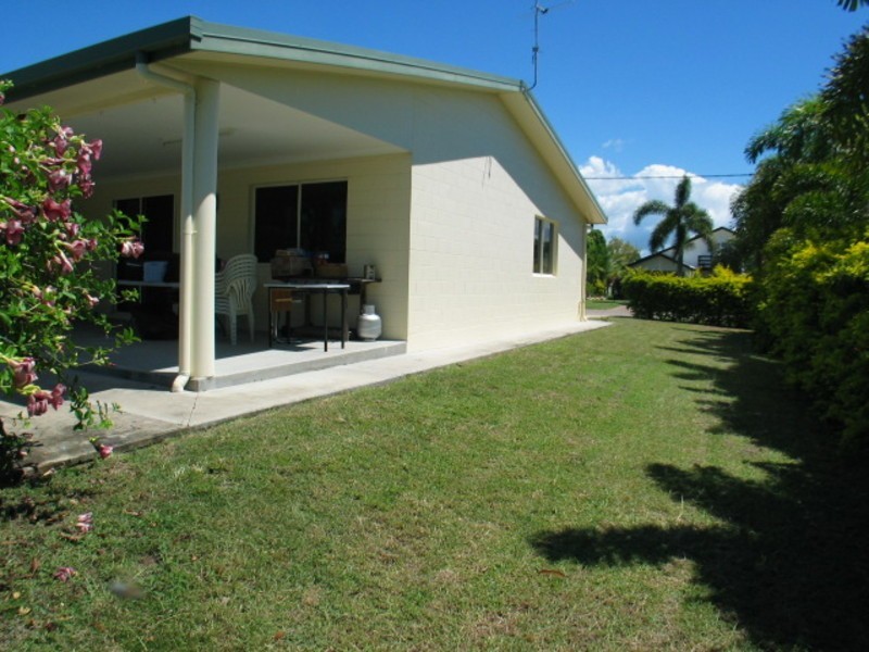 56  Gloucester Street, Bowen QLD 4805