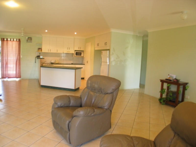 56  Gloucester Street, Bowen QLD 4805