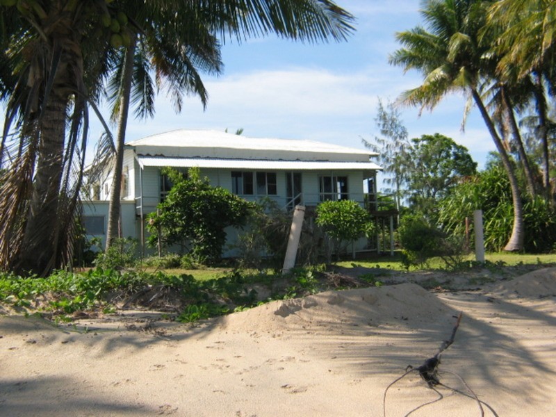 3 Thomas Street, Bowen QLD 4805