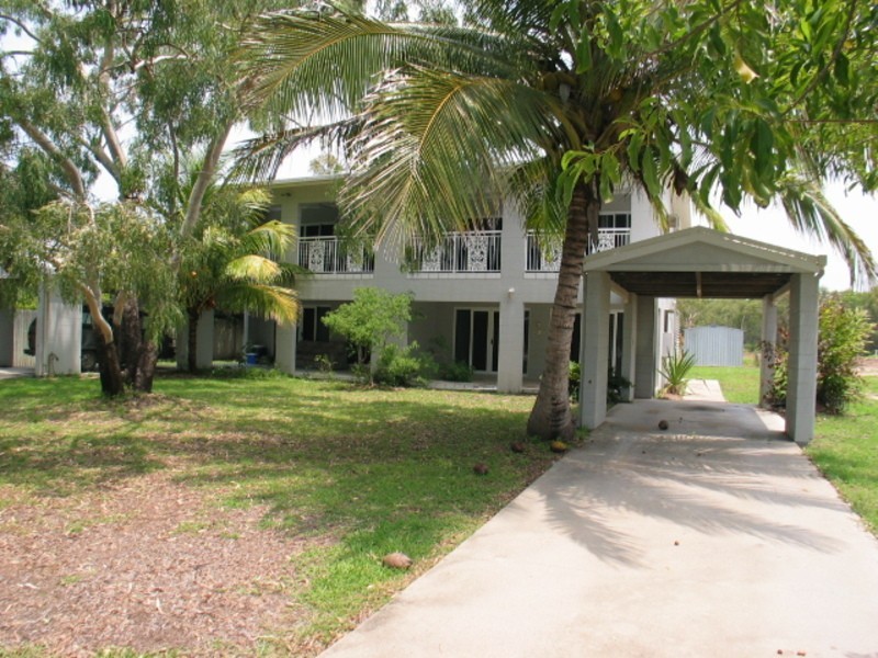 2/65 Horseshoe Bay Road, Bowen QLD 4805