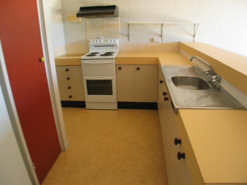 1/10 Poinciana Drive, Bowen QLD 4805