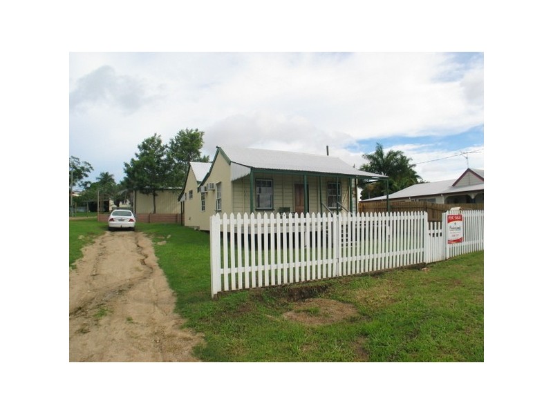 61 Reynolds Street, Bowen QLD 4805