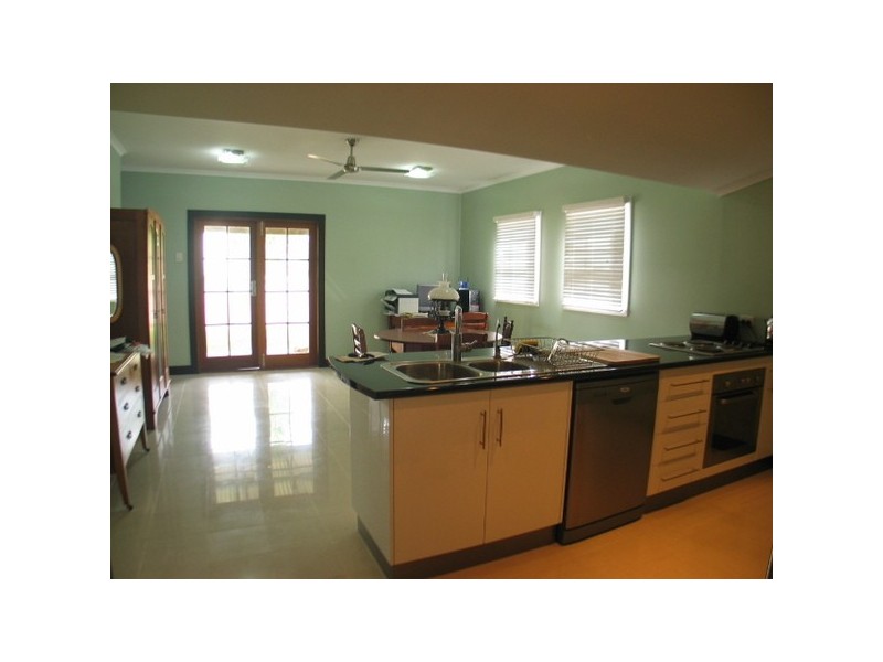 61 Reynolds Street, Bowen QLD 4805