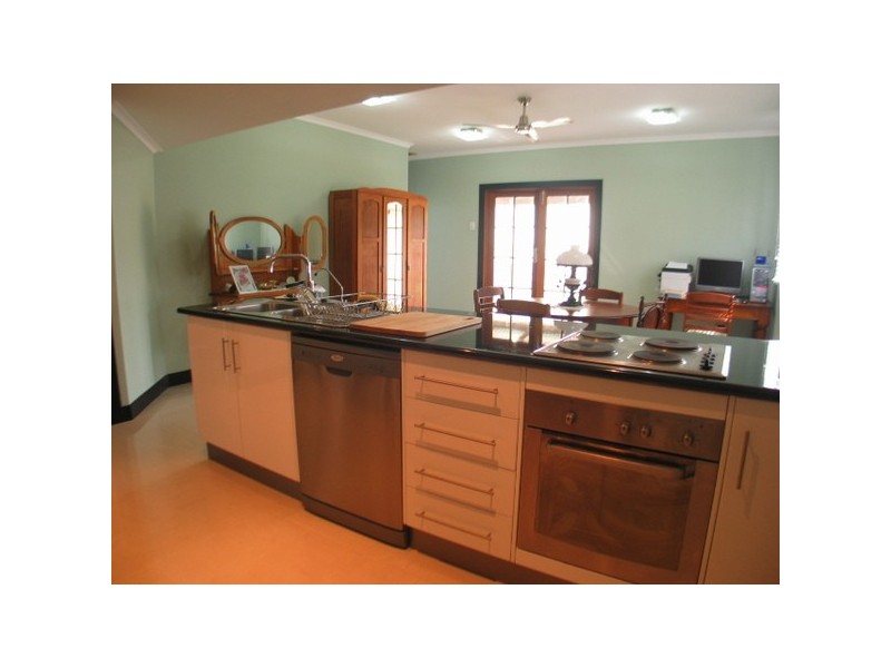 61 Reynolds Street, Bowen QLD 4805