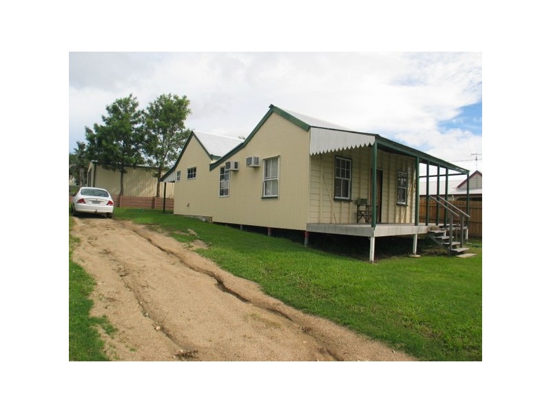 61 Reynolds Street, Bowen QLD 4805