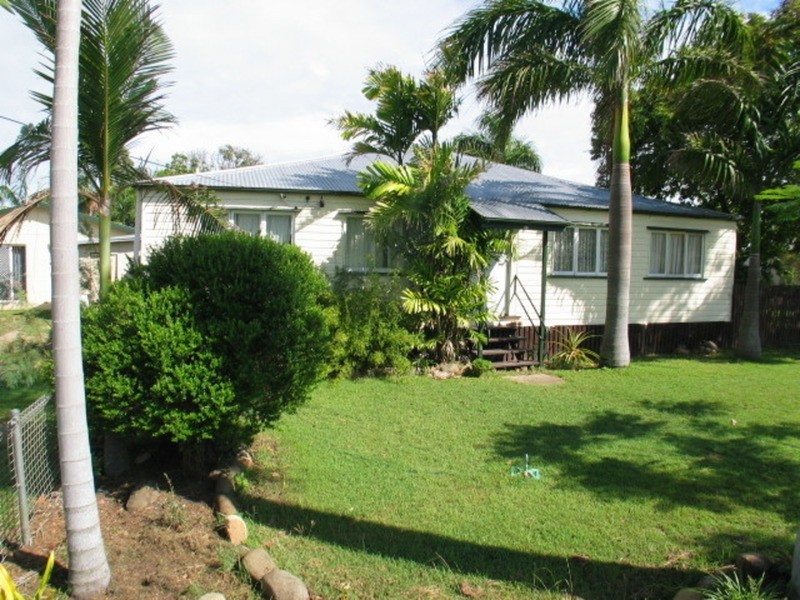 14 Livingstone Street, Bowen QLD 4805