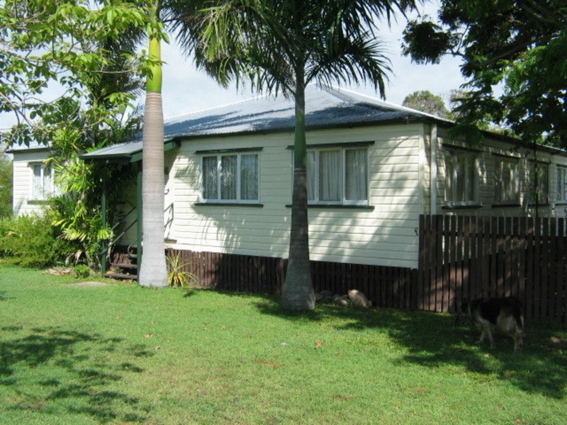 14 Livingstone Street, Bowen QLD 4805