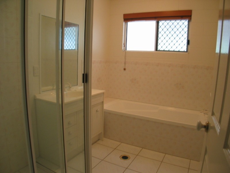 7/30 John Street, Bowen QLD 4805